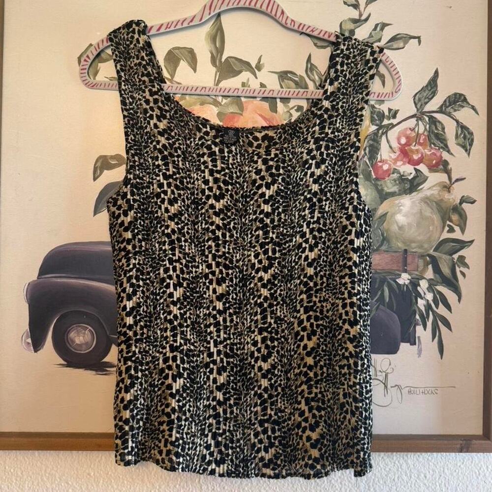 3x‎ leopard print pleated sleeveless
